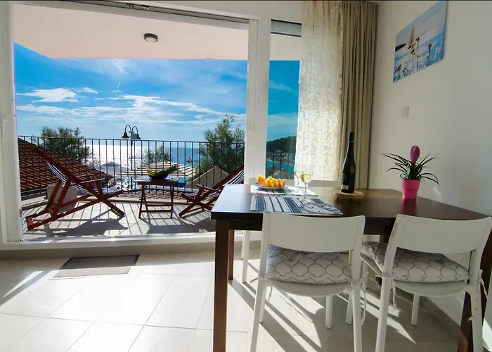 Apartment Primosten Adiomare